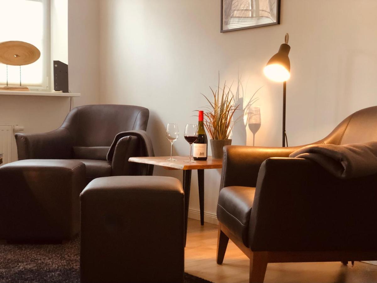 Altstadthus-Gemuetliches Ferienhaus Mit Gaertchen Friedrichstadt Ngoại thất bức ảnh